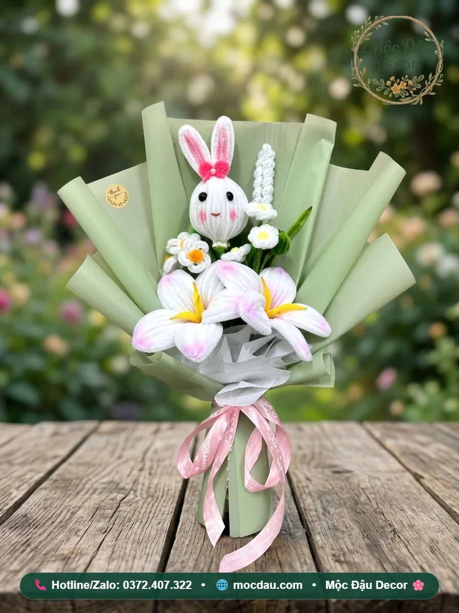 Bó hoa ly kèm đầu thỏ trắng